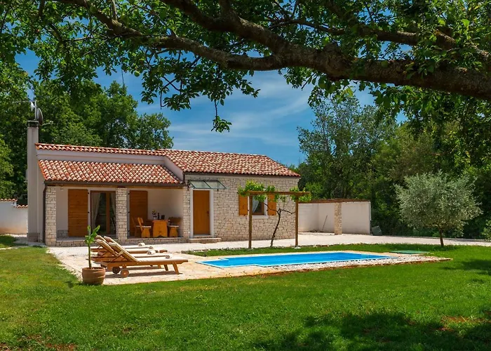 Bilen Villa *