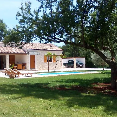 Bilen Villa Medolino